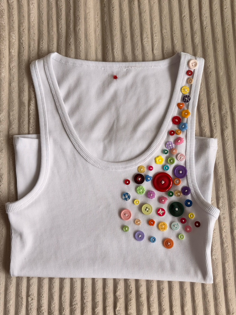 Handmade Button Detail White Tank Top – Size M - Picture 3 of 9